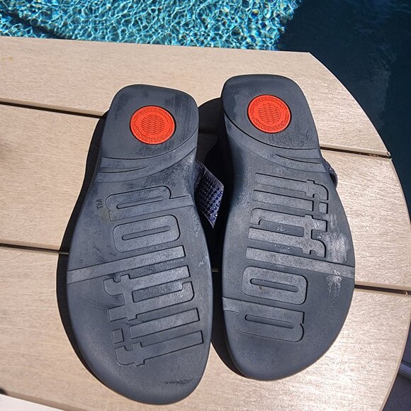 Fitflop NAVY LULU Crystal Toe-Post Sandals, size 8 - Picture 3 of 4